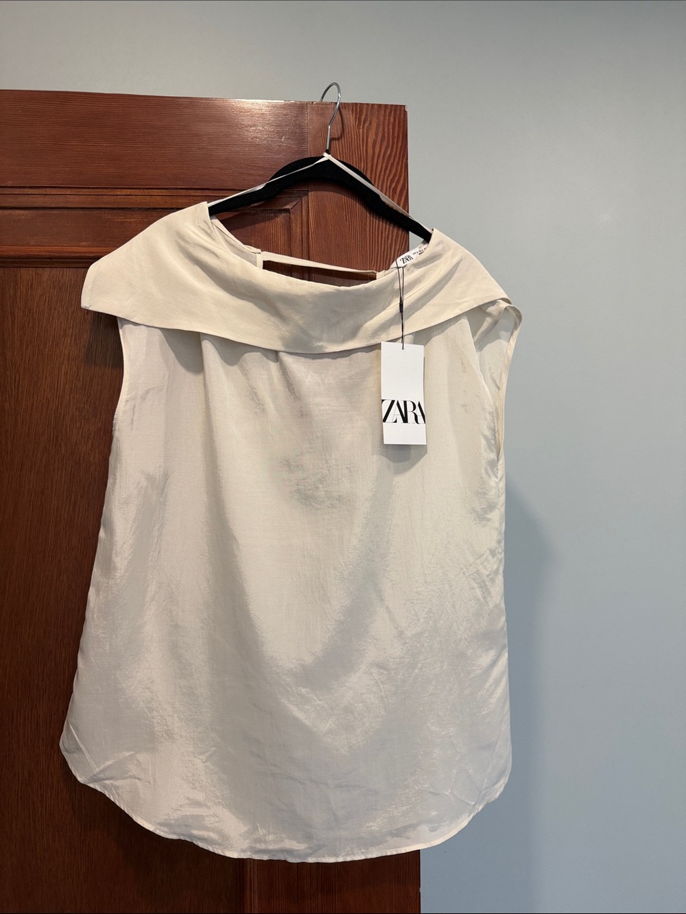 Zara Cream Off-Shoulder Cap-Sleeve Blouse